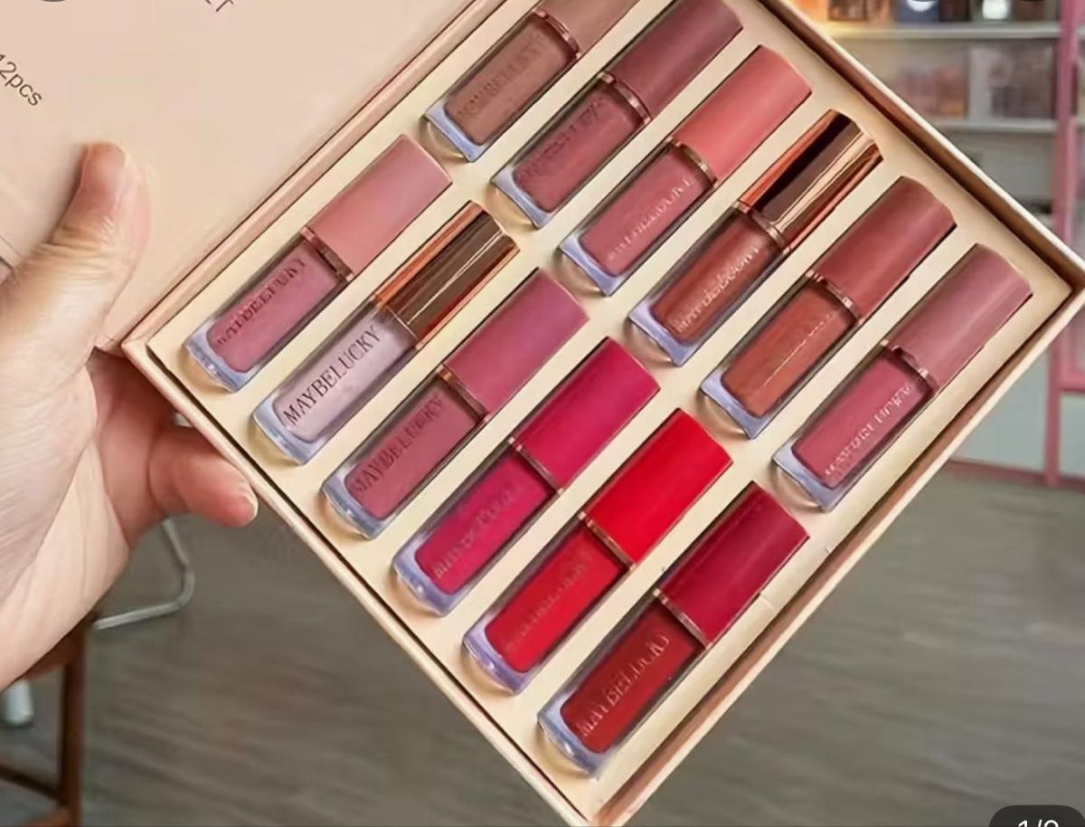 Handaiyan 12-Piece Lip Set: Matte & Gloss for Every Look– Versatile Lip Color Collection